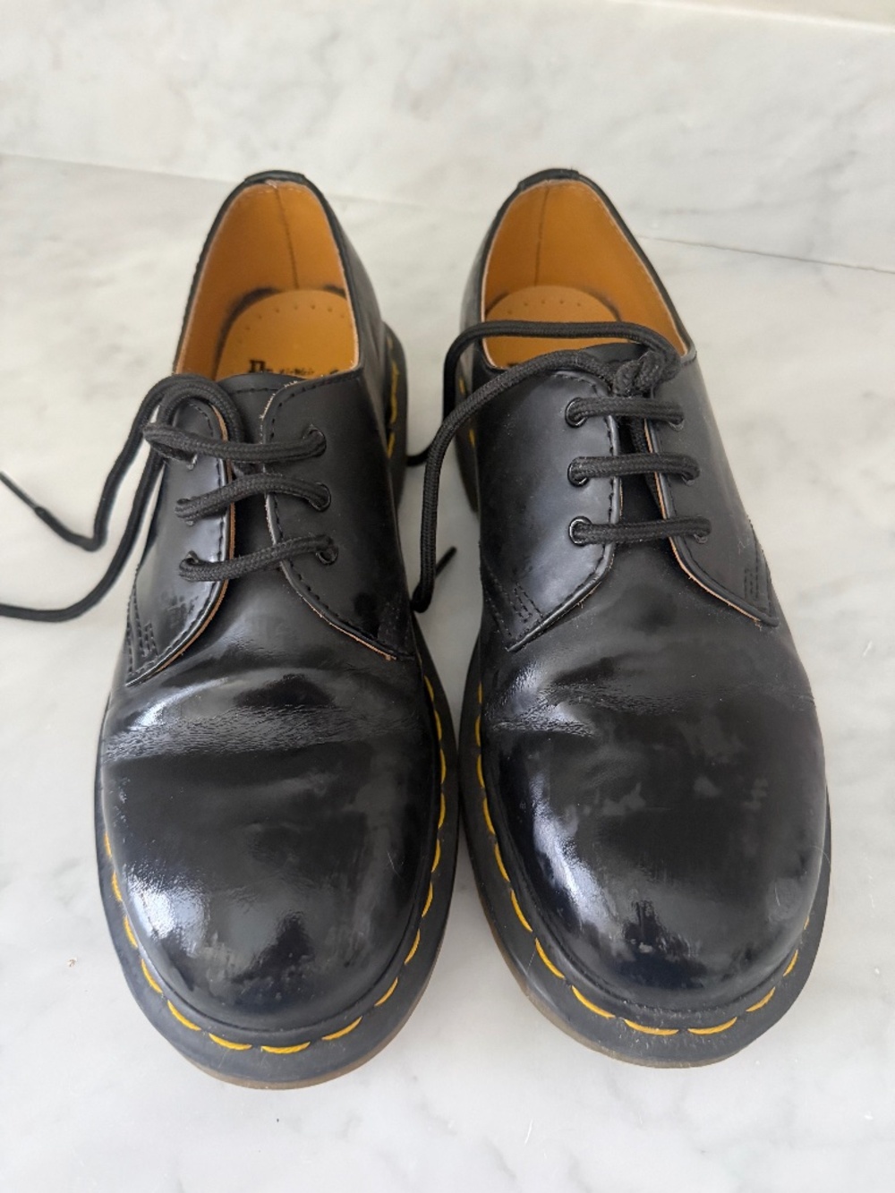 Dr. Martens size 6m black very good condition